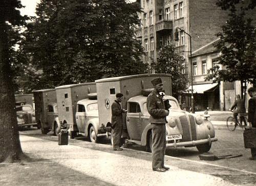 Opel Admiral Ambulance